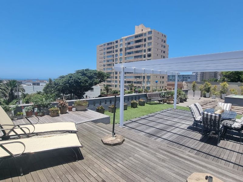 To rent Umhlanga, executive, fully furnished 3 bedroom beachfront apartment. - Photo 3