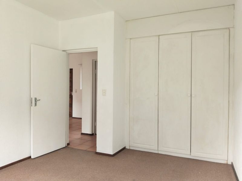2 bedroom GROUND FLOOR Townhouse for Sale in Halfway Garden  Midrand - Photo 10