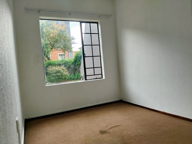 2 bedroom GROUND FLOOR Townhouse for Sale in Halfway Garden  Midrand - Photo 6