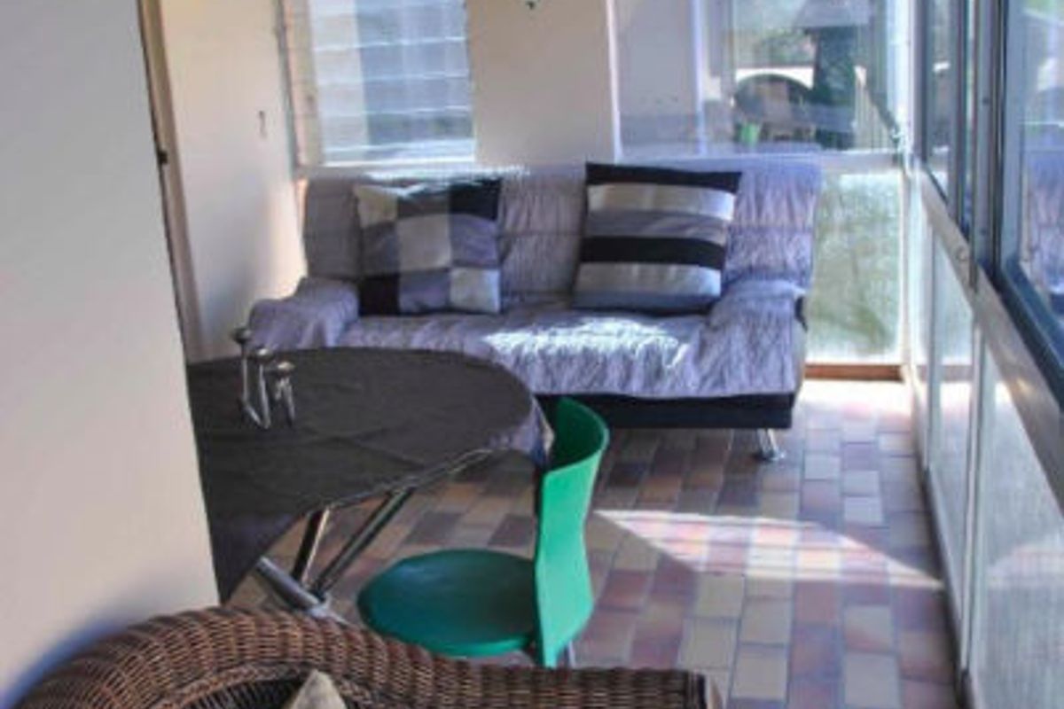 Three bedroom townhouse for sale in Hibberdene - Photo 4