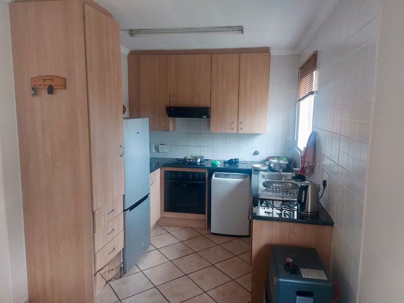 2 bedroom, 2 bathroom Apartment in WillowPark Manor  - Photo 4