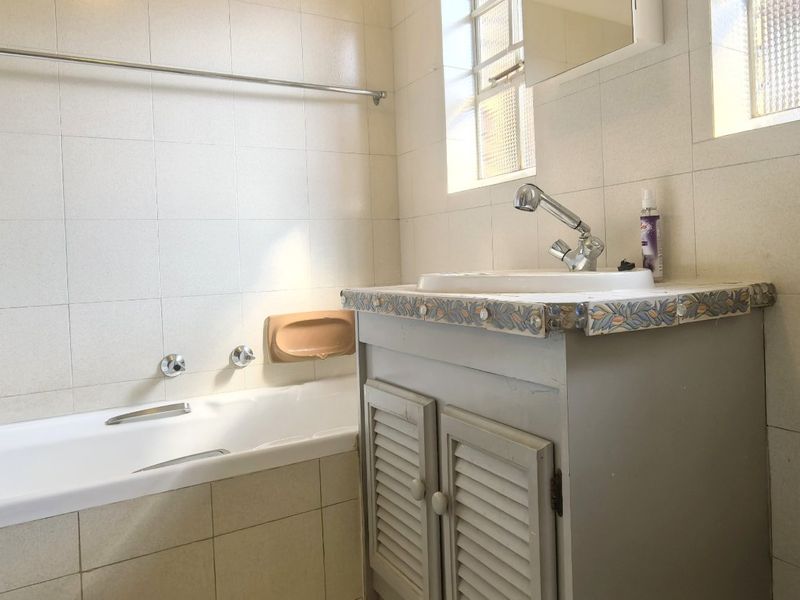 1 Bedroom Simplex in Retirement Village - Photo 9