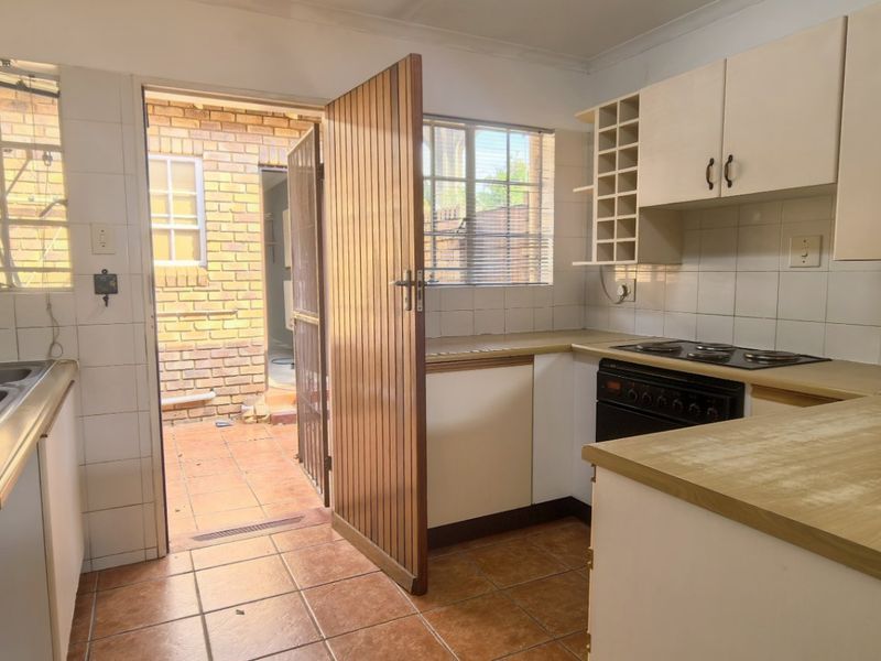 1 Bedroom Simplex in Retirement Village - Photo 4