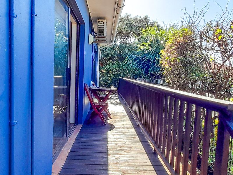Beautiful well maintained  Home - Photo 4