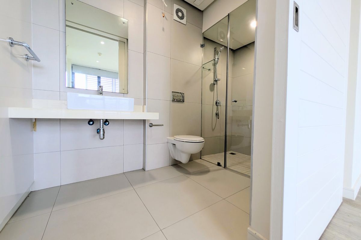 Shoreline - Sibaya - Secure estate living for the over 50's -  stunning 2 bedroom, 2 bathroom apartment with lovely seaviews - ready for occupation - Photo 4