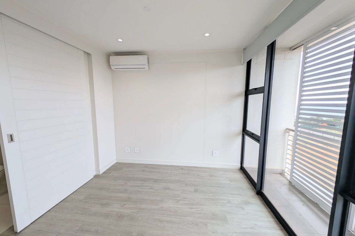 Shoreline - Sibaya - Secure estate living for the over 50's -  stunning 2 bedroom, 2 bathroom apartment with lovely seaviews - ready for occupation - Photo 5