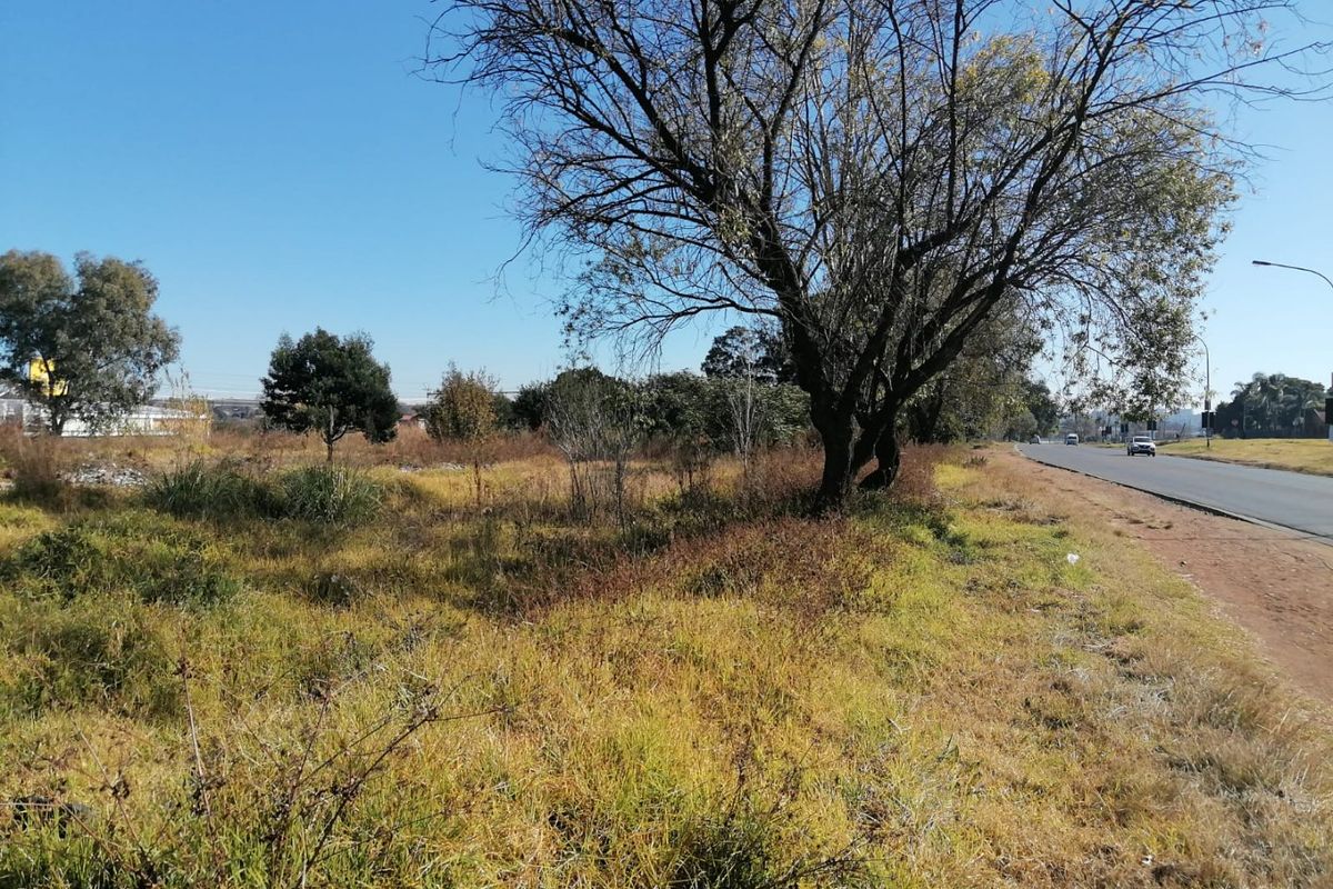2000 SQUARE METERS MIXED USED REZONED VACANT LAND BUSINESS PROPERTY FOR RENTAL - Photo 4
