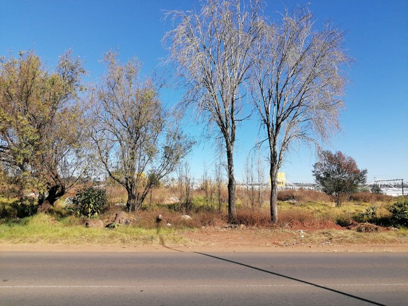 4500 SQUARE METERS MIXED USED REZONED VACANT LAND BUSINESS PROPERTY FOR RENTAL - Photo 2