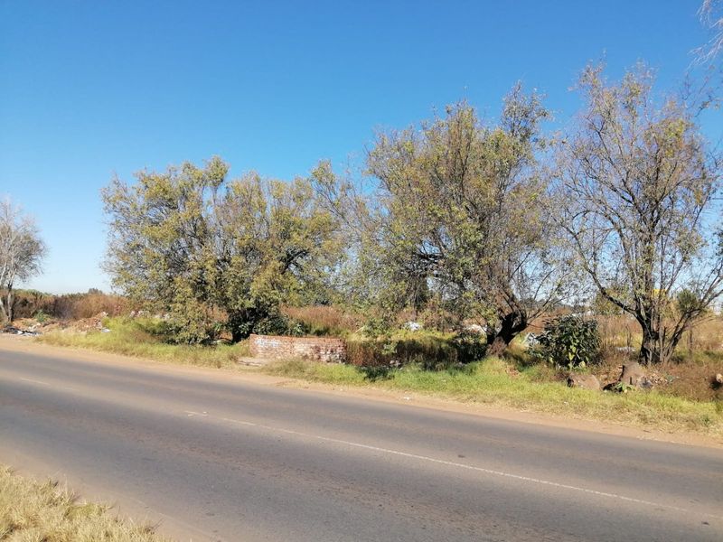 4500 SQUARE METERS MIXED USED REZONED VACANT LAND BUSINESS PROPERTY FOR RENTAL - Photo 7