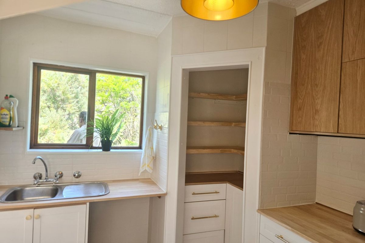 Stylish Newly Renovated 2-Bedroom Unit!!! - Photo 4