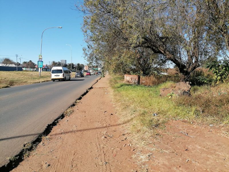 6500 SQUARE METERS MIXED USED REZONED VACANT LAND BUSINESS PROPERTY FOR RENTAL - Photo 2