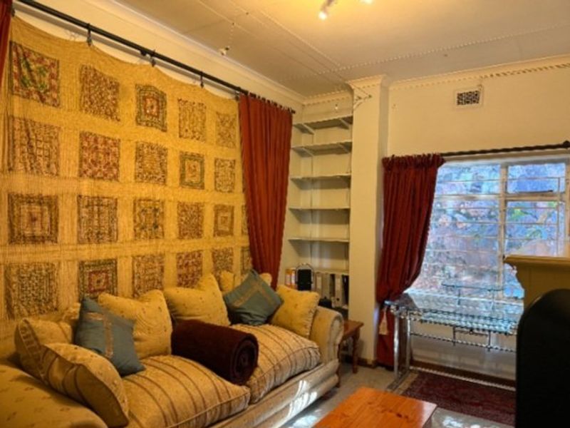 3 BED HOME IN KENSINGTON - PRICED TO SELL- NO TRANSFER DUTY - Photo 8