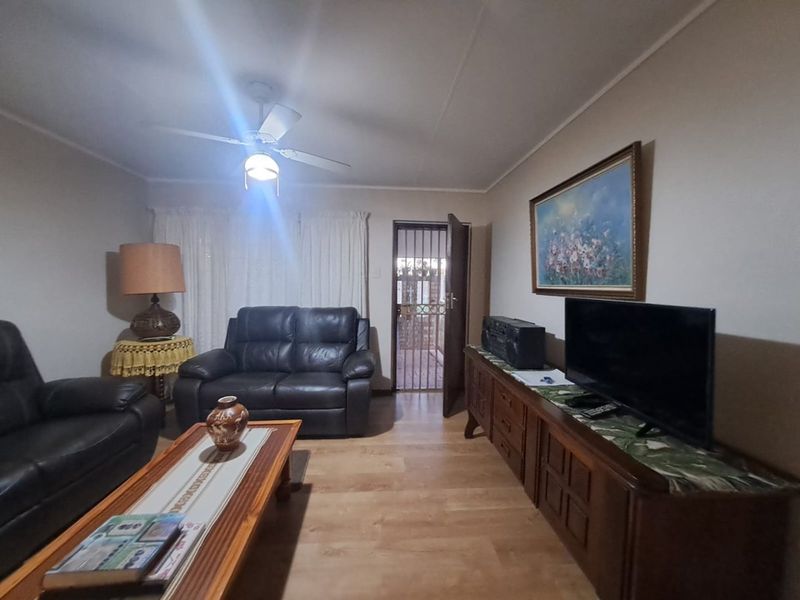 Amandasig Two Bed Apartment for Sale - Photo 10