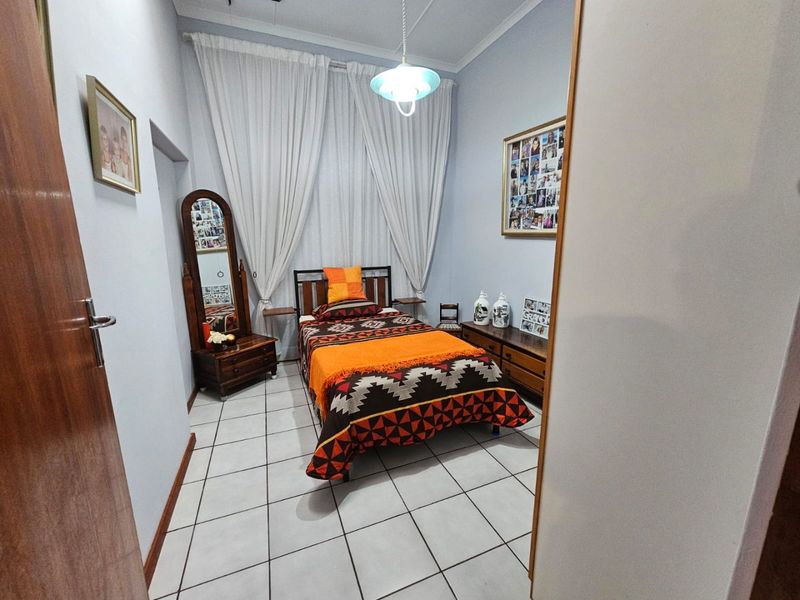 INCOME-GENERATING PROPERTY WITH MULTIPLE RENTAL OPPORTUNITIES! - Photo 9