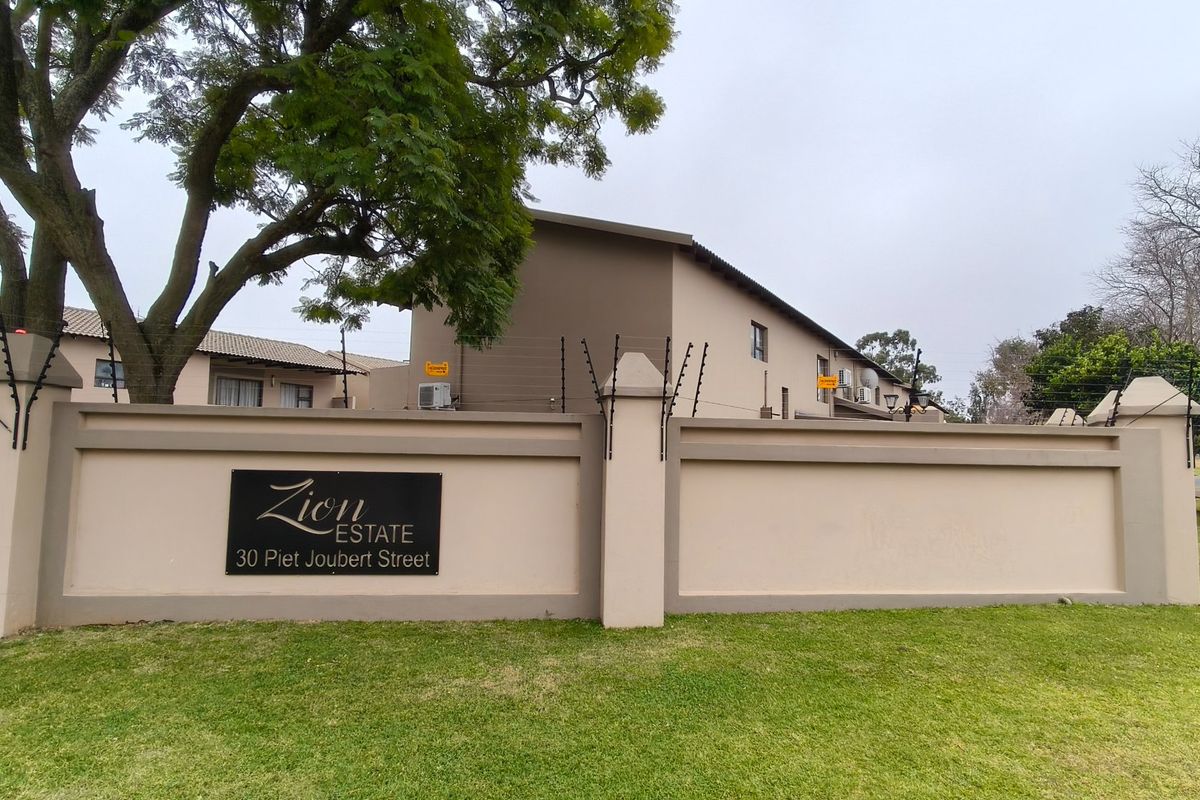 Modern Townhouse in Monument Krugersdorp - Photo 2