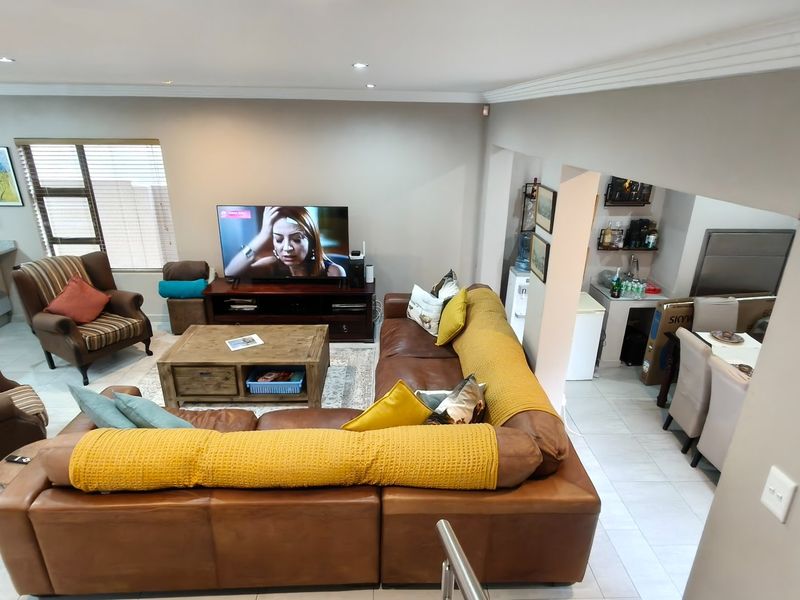 Modern Townhouse in Monument Krugersdorp - Photo 8