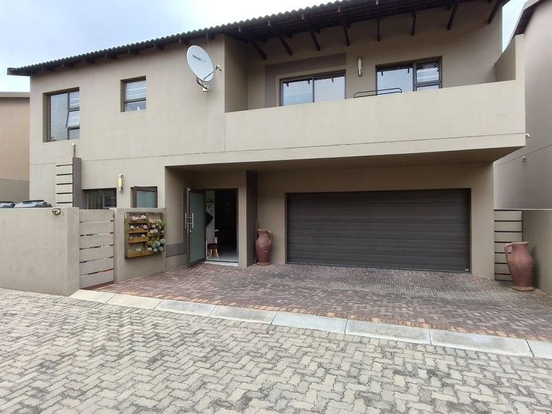 Modern Townhouse in Monument Krugersdorp - Photo 3