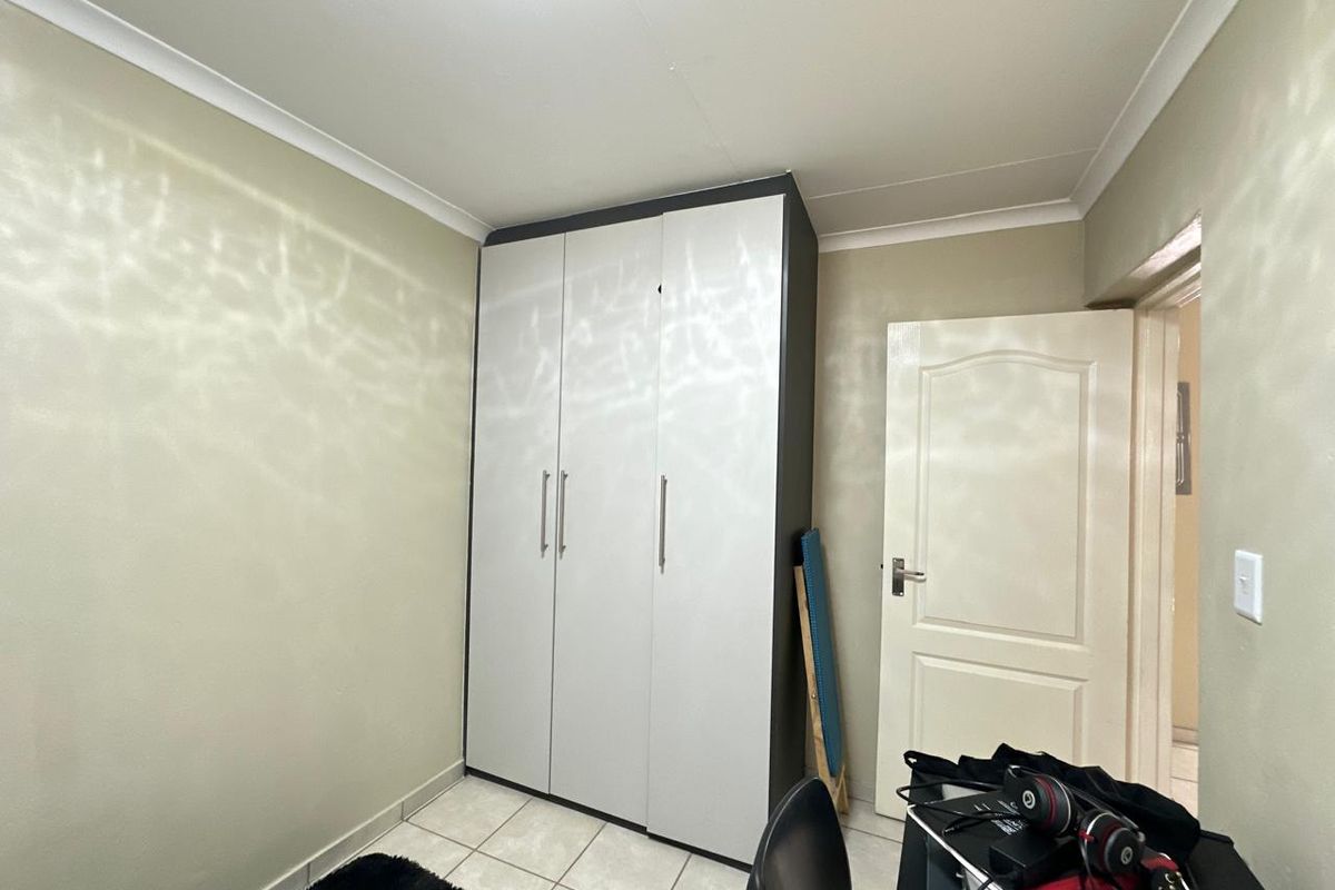 2 Bedroom and 1 Bathroom available for you to buy Call us now!! - Photo 5