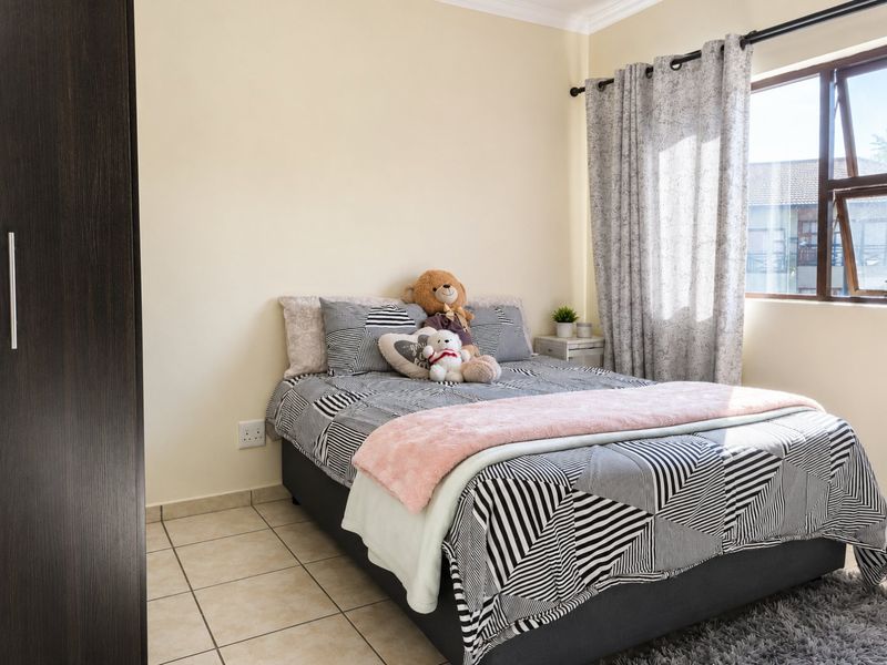 Bank-Assisted Sale – Exceptional Value at R1 300 000 - Boardwalk Villas, Pretoriuspark - Photo 8