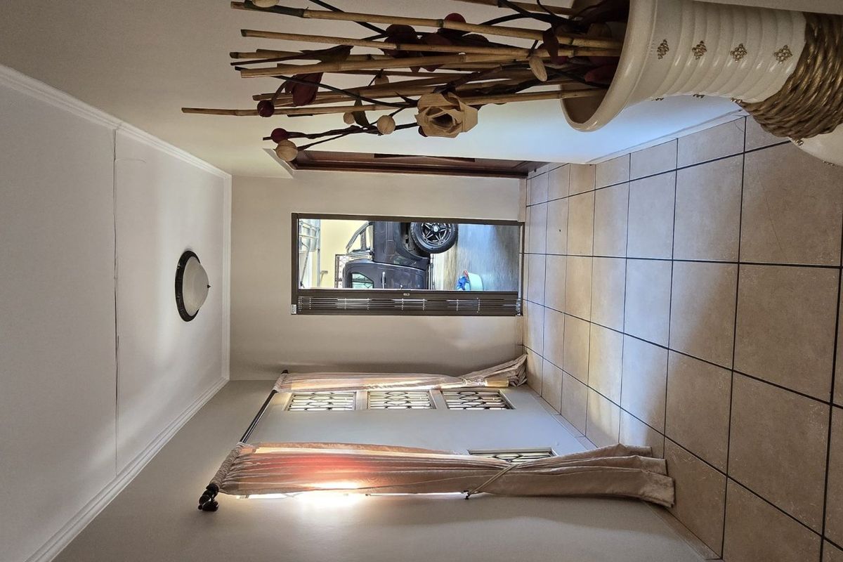 4-Bed Family Home with Pool in Secured Amberfield Ridge | R3,695,000 - Photo 3