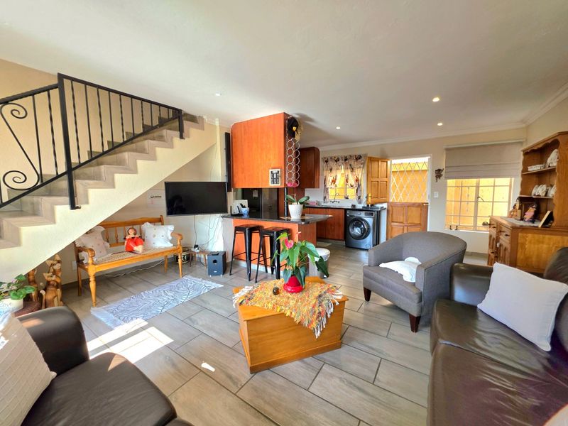 Move-In Ready Duplex with Scenic Views in a Sought-After Security Complex - Photo 2