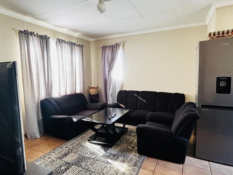 THIS NICE 3BED ROOM HOUSE FOR SELL IN SKYCITY - Photo 8