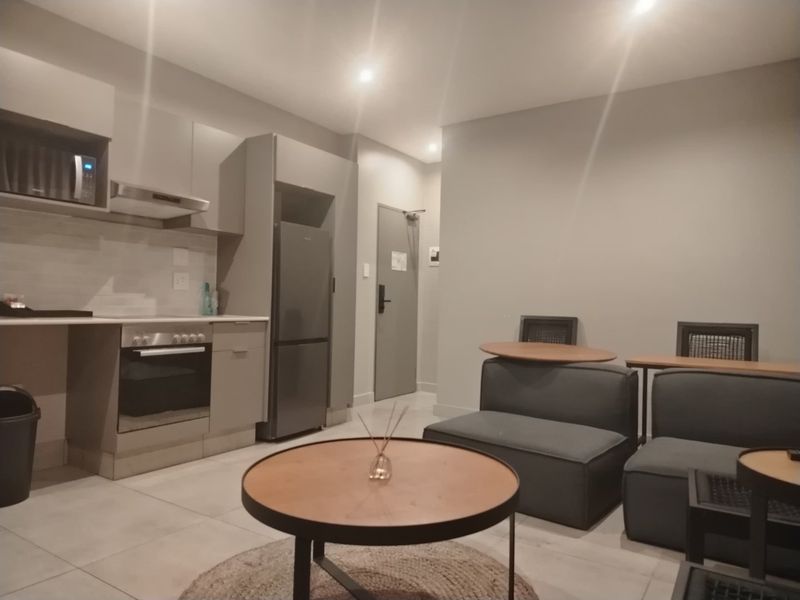 Premium 2-Bedroom Living at BlackBrick Artistry - Photo 3