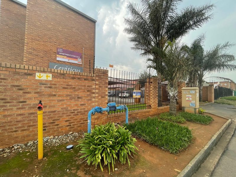 Investor Opportunity – Tenanted Units Generating Immediate Rental Income! - Photo 8