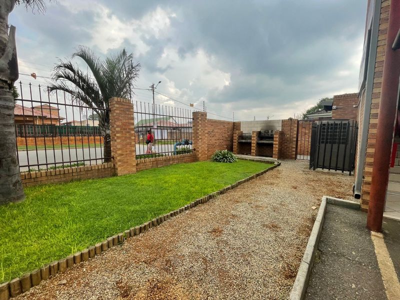 Investor Opportunity – Tenanted Units Generating Immediate Rental Income! - Photo 7