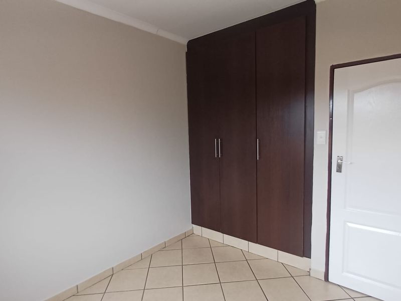 1 Bedroom Apartment / Flat for Sale in Kempton Park Central - Photo 10