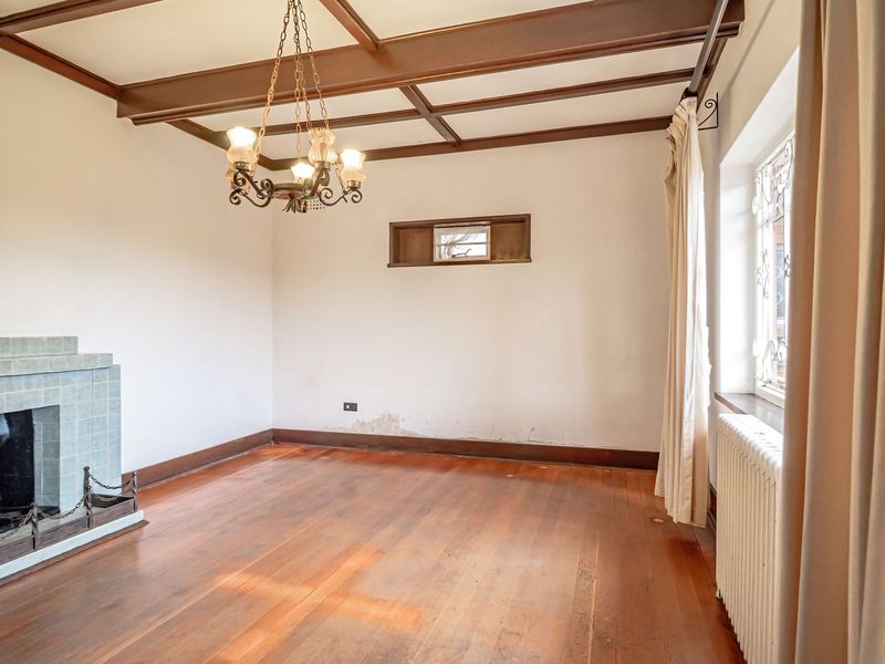 Timeless charm with panoramic Kensington views. - Photo 10