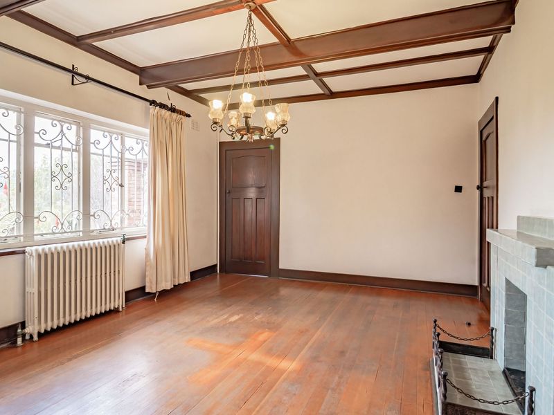 Timeless charm with panoramic Kensington views. - Photo 9