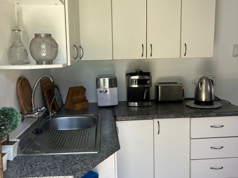 Cottage available in Edenvale - Photo 2
