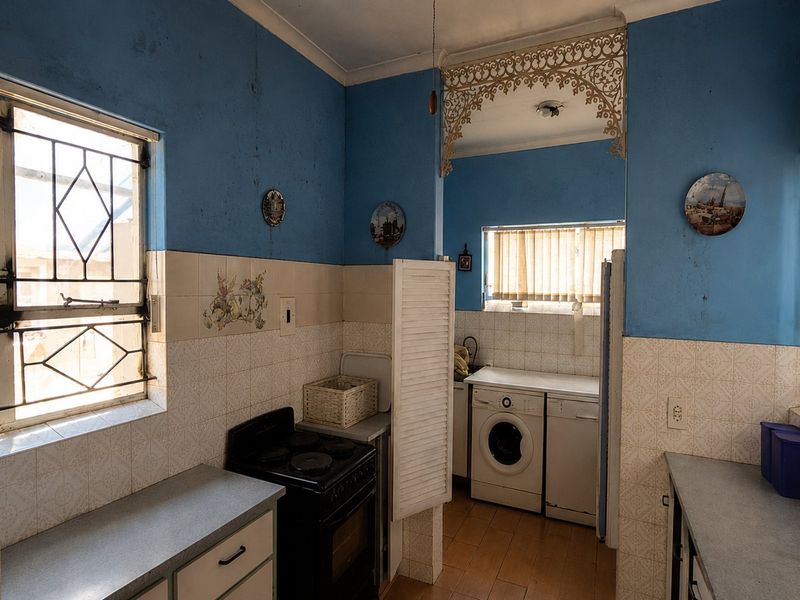 Charming Family Home in the Heart of Mindalore, Krugersdorp - Photo 6