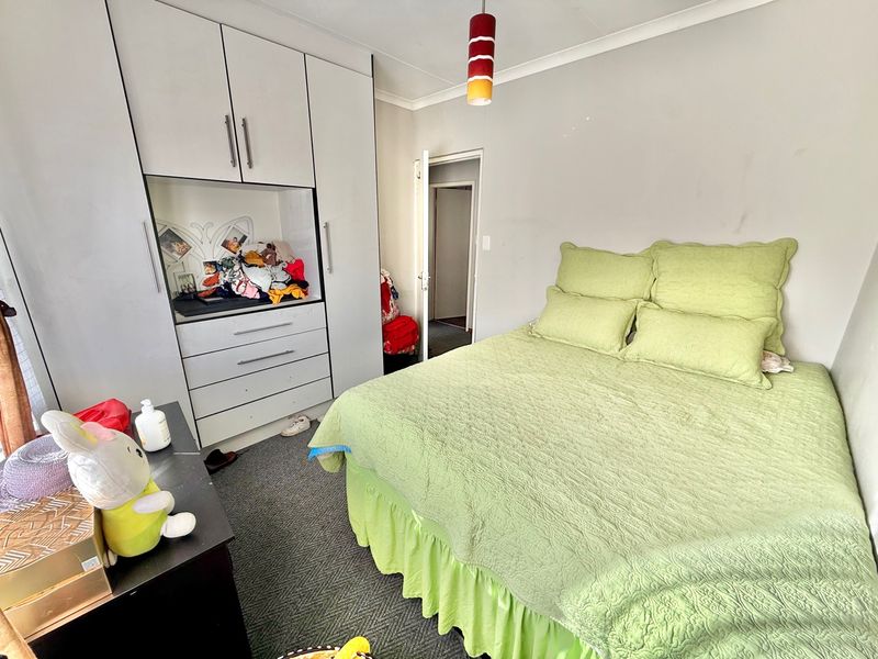 Family Home with Security and Entertainment Space  - Photo 10