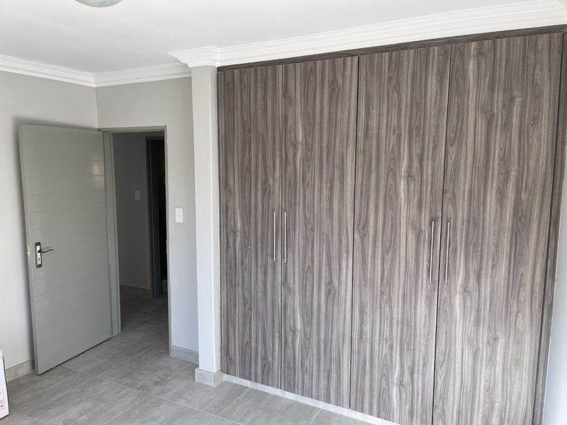 A modern beautiful Townhouse for sale  - Photo 8