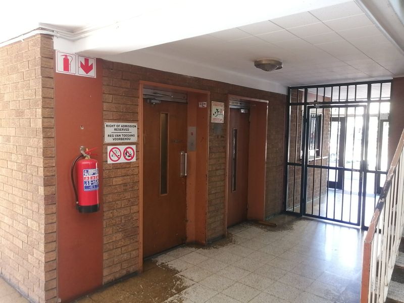 FOR SALE: Spacious & Investment-Ready 2-Bedroom Apartment – Muckleneuk, Pretoria - Photo 9