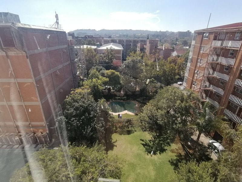 FOR SALE: Spacious & Investment-Ready 2-Bedroom Apartment – Muckleneuk, Pretoria - Photo 10