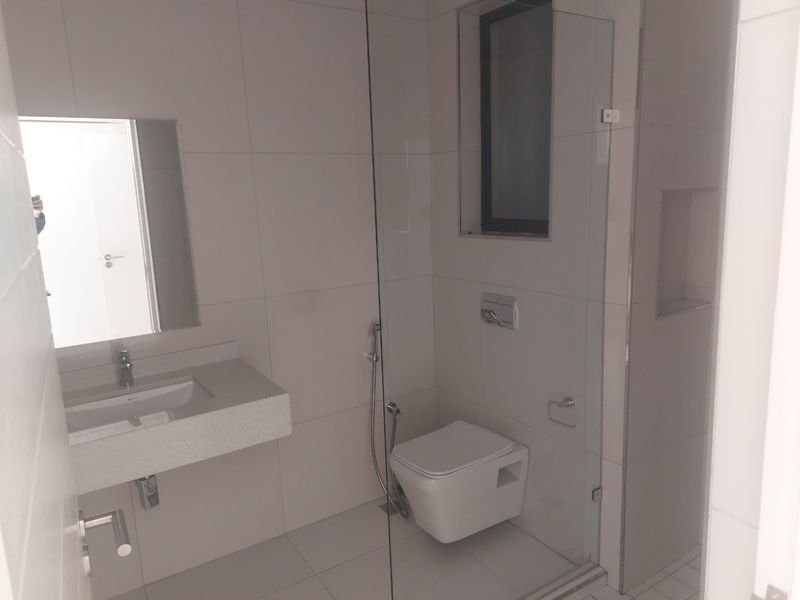 Spacious 4 bed flat in Durban North living easy - Photo 8