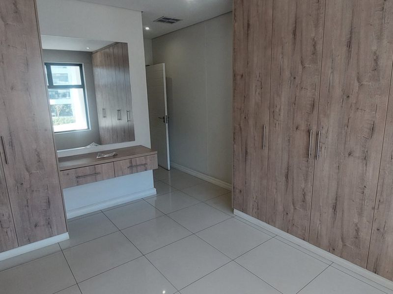 Modern 2 Bed Flat in Durban North - Photo 7