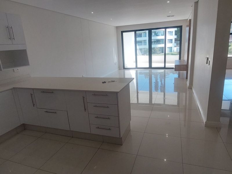Modern 2 Bed Flat in Durban North - Photo 3