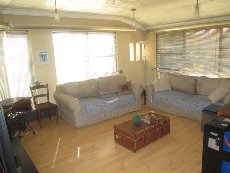 Spacious & Secure Family Cluster – Perfect for Entertaining well positioned in Beyerspark - Photo 7
