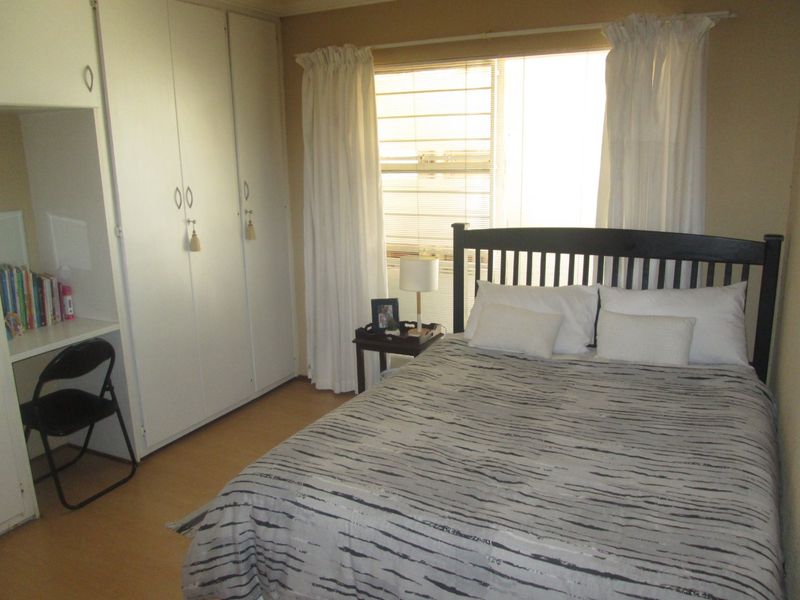 Spacious & Secure Family Cluster – Perfect for Entertaining well positioned in Beyerspark - Photo 8