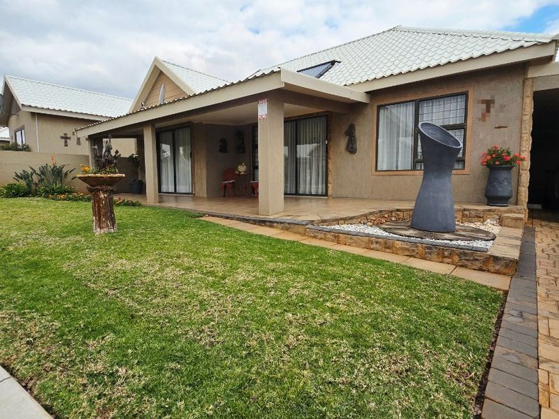 Welcome Home - Photo 2
