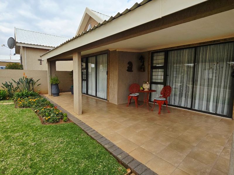 Welcome Home - Photo 3