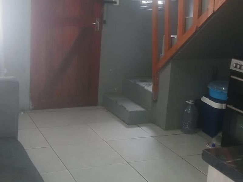 2 BEDROOM HOUSE IN DELFT FOR SALE - Photo 2