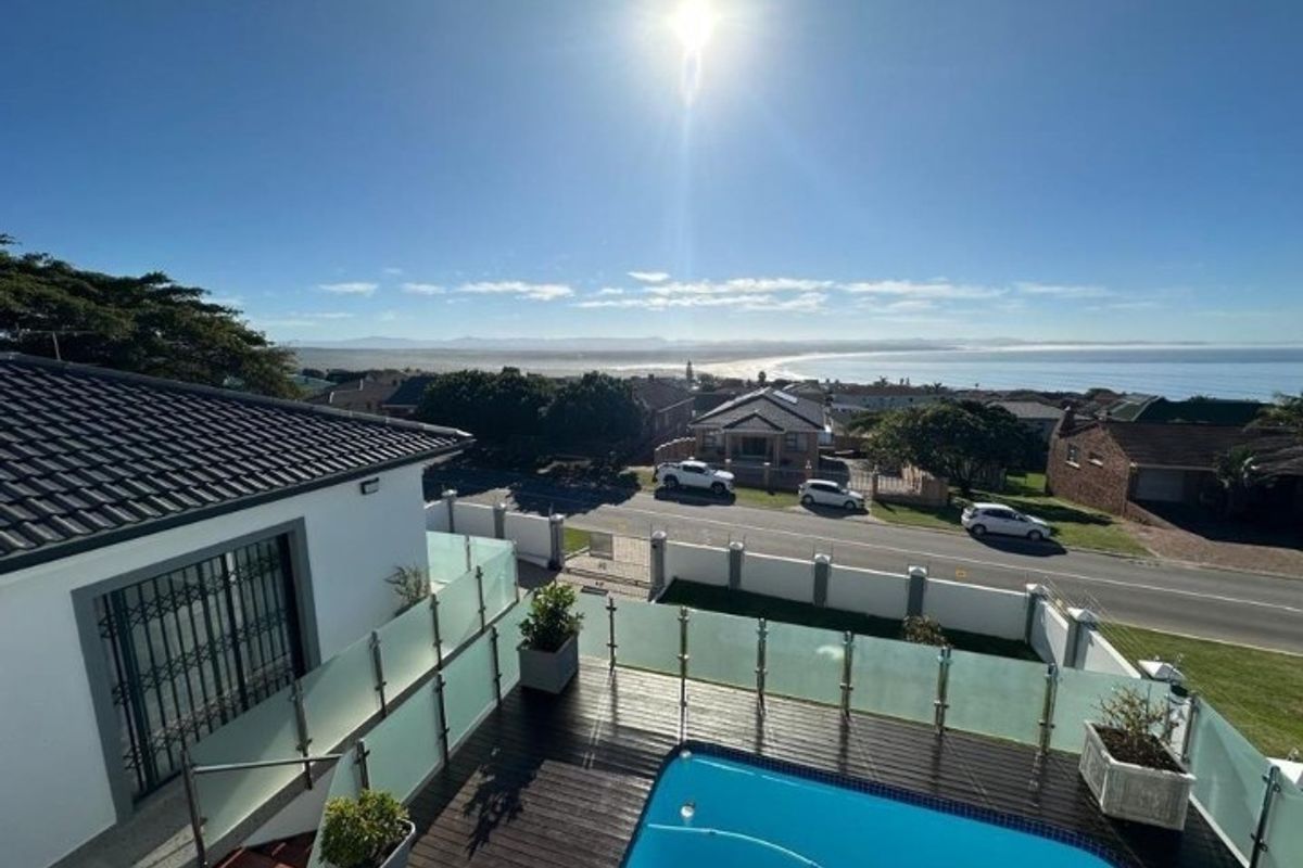 Luxurious Coastal Living with Spectacular Ocean and Mountain Views - Photo 3