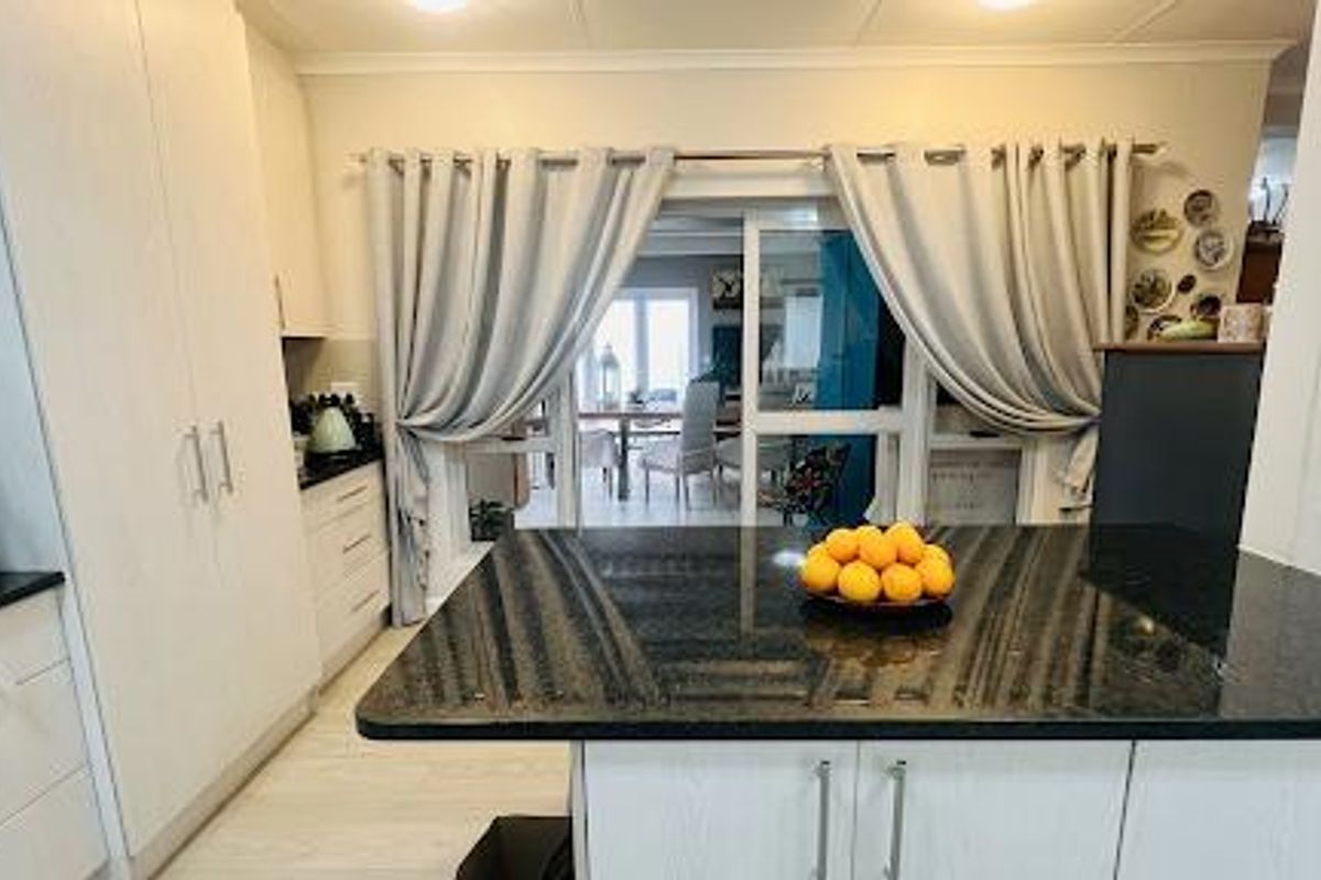 Sought-after Avalon Estate 3 bed home to let - Photo 5