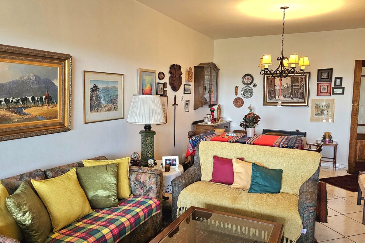 Panoramic Views Over Kensington – A Rare Gem with Exceptional City Views! - Photo 4