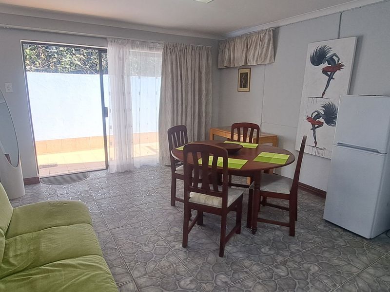Charming and well-maintained furnished cottage.  - Photo 4